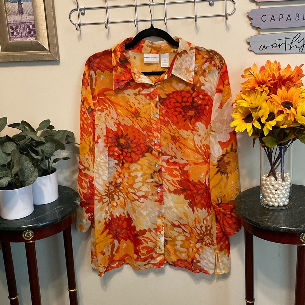 Alfred Dunner Sheer Blouse Sz 20W. 3/4 Sleeves w/Slits. Side Slits too.